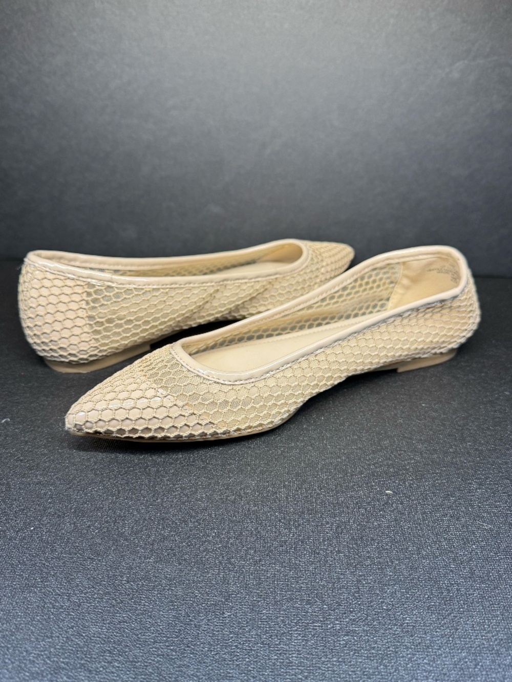 Marc Fisher Ivory Mesh Pointed Toe Ballet Flats Neutral Size 8